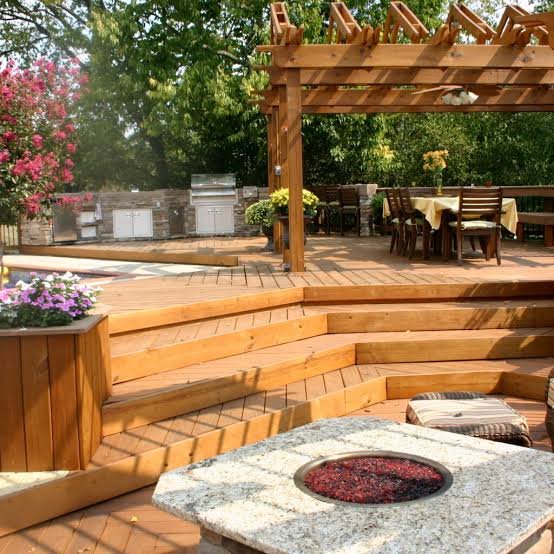 Deck & Fence Builder project in lynn